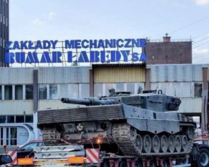 У Польщі вже ремонтують танки Leopard, які побували в боях в Україні