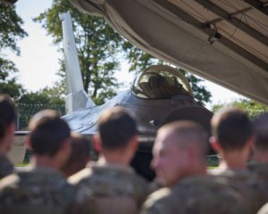 У Повітряних силах сказали, чого потребує Україна окрім літаків F-16