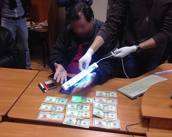преподаватель мвд пойман на взятке некоторое