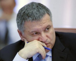 Аваков розповів про "абсурд і фантасмагорію" в НАЗК