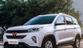 З'явились перші фото кросовера Wuling HongGuang S3