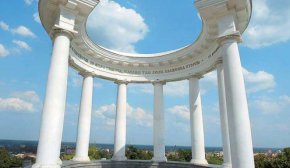 У Полтаві місцевий діалект бореться з суржиком