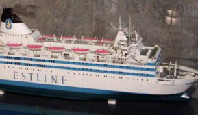 За півгодини у морі затонуло більшість пасажирів естонського порому