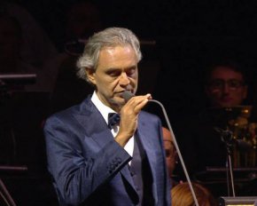 Знаменитий тенор Андреа Бочеллі заспівав у Києві