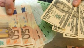 Євро продовжує дешевшати