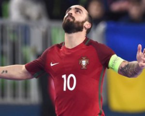 Какие шедевры забивает четырежды лучший футзалист мира
