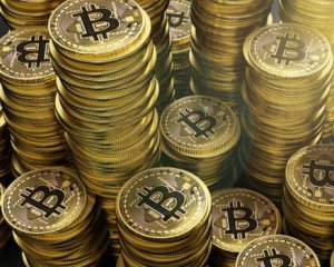 Стоимость биткоина перевалила за $10 тысяч