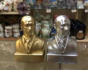 В соцсети высмеяли сувенирные бюсты Путина