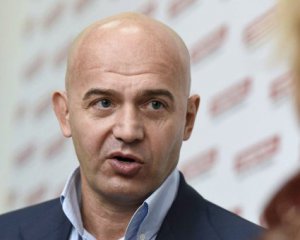 Бывший министр будет дальше судиться с другом Порошенко