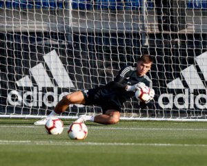   Indicated how Lunin spent his first training in 