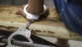 Катування у кримських в'язницях: назвали кількість випадків