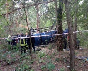 Появилось видео с места падения вертолета в Киеве (видео 18+)