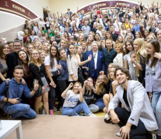 Олег Винник розповів студентам про свій успіх у шоу-бізнесі