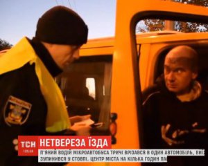 Пьяный водитель трижды врезался в легковушку и остановился в столб