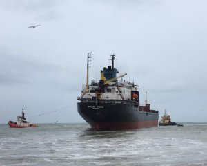   The Russian ship sits on the shallows near Great Britain 