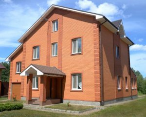 Скільки коштує орендувати будинок