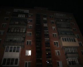 В Полтаве горела многоэтажка, эвакуировали более 50 человек - видео