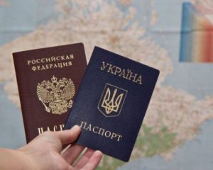 &quot;Це борг російськомовним&quot;: у Росії прокоментували указ Путіна про паспорти