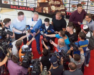 Увидеть вживую бой непобедимого украинского боксера можно за 100 грн