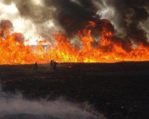 У перший день серпня дотла згорів будинок та частина поля