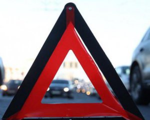 З'явилось відео із автомобіля київського гонщика, що потрапив у ДТП на мосту Патона