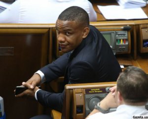 "СлÑга наÑодÑ" ÐеленÑк поÑÑнив, коли не Ñ
одиÑиме в РадÑ