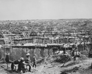 Фермери знаходили алмази у стінах будинків