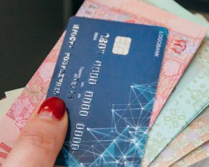 З підприємців зняли обмеження