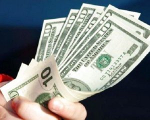 Курс долара лихоманить від початку тижня. Експерти назвали причину