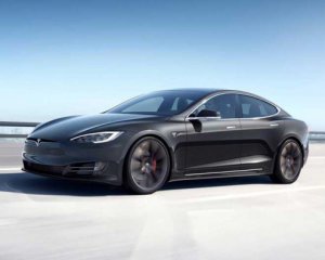 Tesla розганятиметься до "сотні" швидше, ніж за 4 секунди