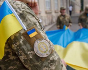 Зеленський вирушив на передову, щоб нагородити військових - Цензор.НЕТ 6519