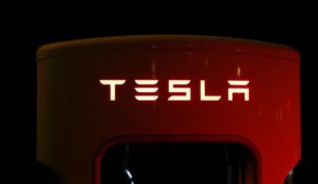 Tesla планує вийти на європейський ринок із новим компактним авто