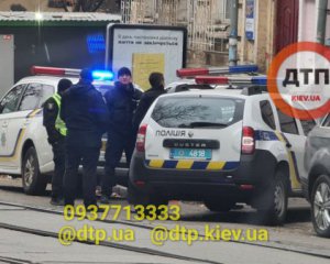 Невідомі захопили в заручники дівчину