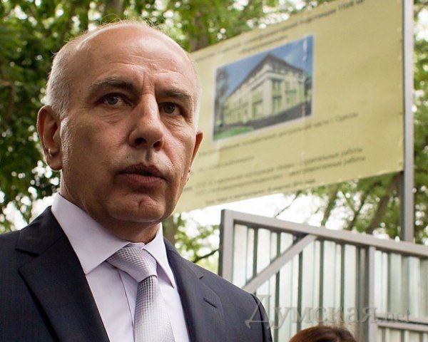 Смотреть 14 знаменитостей, которые приняли свои недостатки и стали всемирно известными видео Смотреть 14 знаменитостей, которые приняли свои недостатки и стали всемирно известными видео
